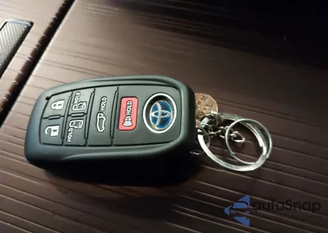 2021 Toyota Sienna Xle from USA, damaged, VIN 5TDYSKFC2MS027729